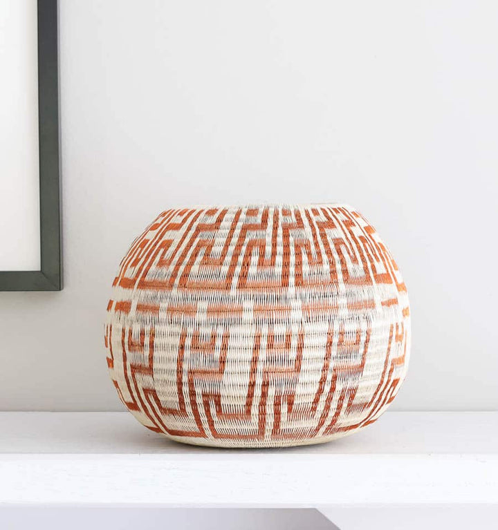 Copper Keys On White 2 – geometric motif – woven basket – baskets – handwoven in Colombia