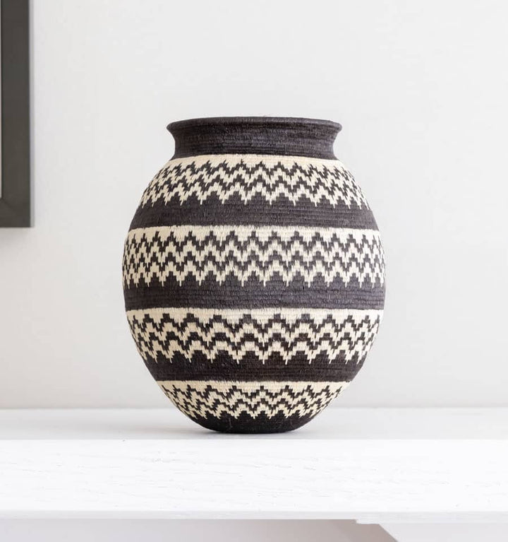 Rows Of Flames In White – geometric motif – mask – baskets – handwoven in Panama