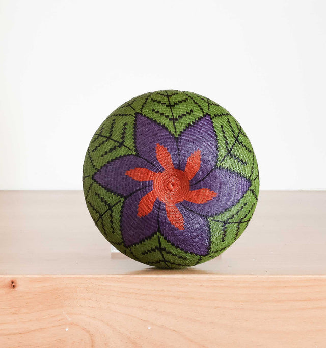 “Bosque Florido” — Hösig Di Basket by Telma Mejia