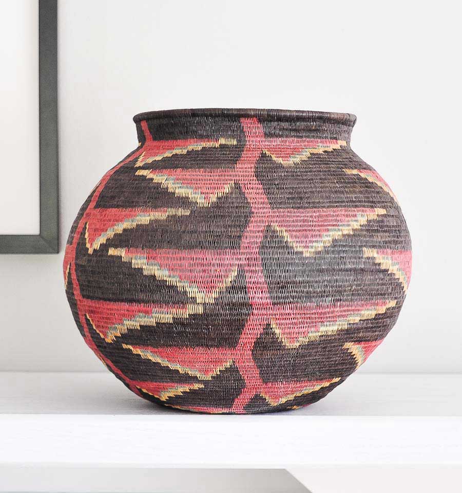Heliconia On Black Wounaan Basket – geometric motif – woven basket – baskets – handwoven in Panama