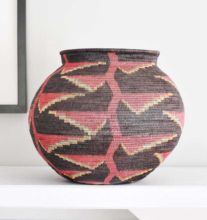 Heliconia On Black Wounaan Basket – geometric motif – woven basket – baskets – handwoven in Panama