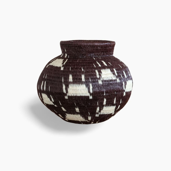 Ivory Paws Current Basket