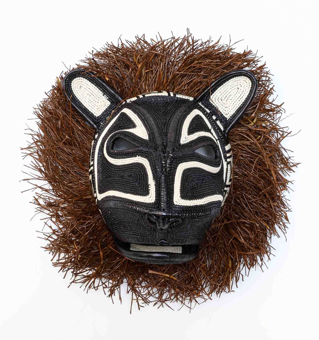 Nocturne Cat Mask, 11" woven art by Embera weaver Felicinda Guaynora, Panama palm fiber feline mask in black and ivory with palm fiber mane.