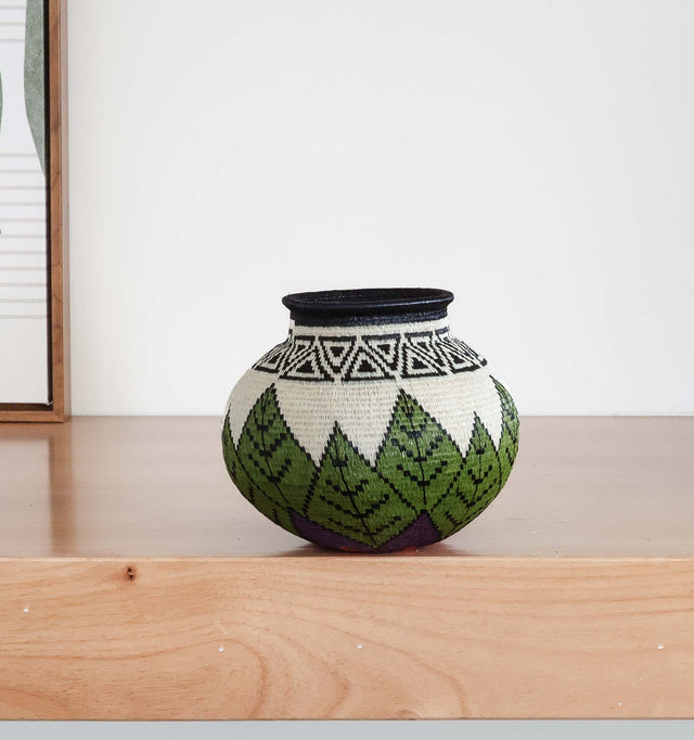 “Bosque Florido” — Hösig Di Basket by Telma Mejia