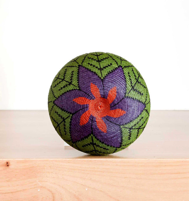“Bosque Florido” — Hösig Di Basket by Telma Mejia