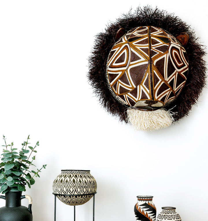 Grande Geometric Cat Mask