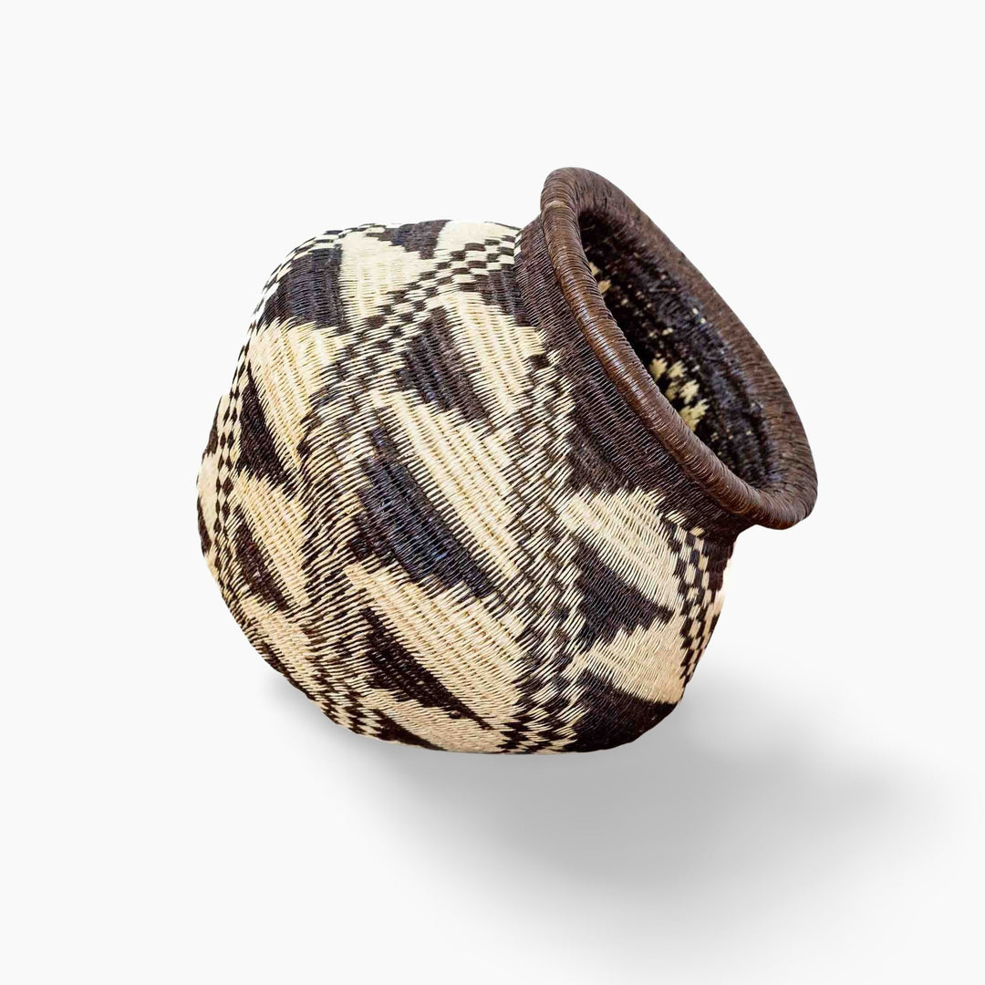 Stepped Diamond Wounaan Basket